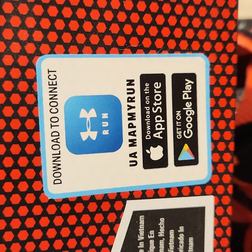 Under Armour Hovr Infinite 2 size 7. Can be connected to UA MAPMYRUN app. - Picture 3 of 11